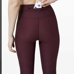 Lululemon Zoned In Tight *27" Cassis